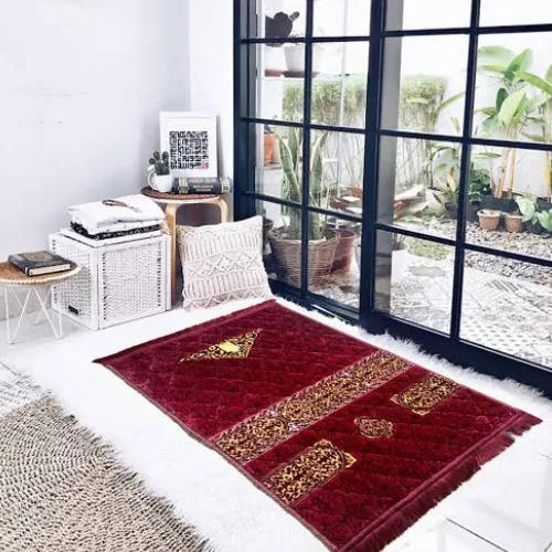 Completed prayer mats Dubai project featuring soft luxury mats installed in a residential prayer room.