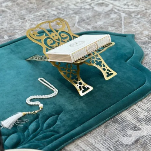 Memory Foam Prayer Mats with soft cushioning for comfortable daily Salah at home and in mosques.
