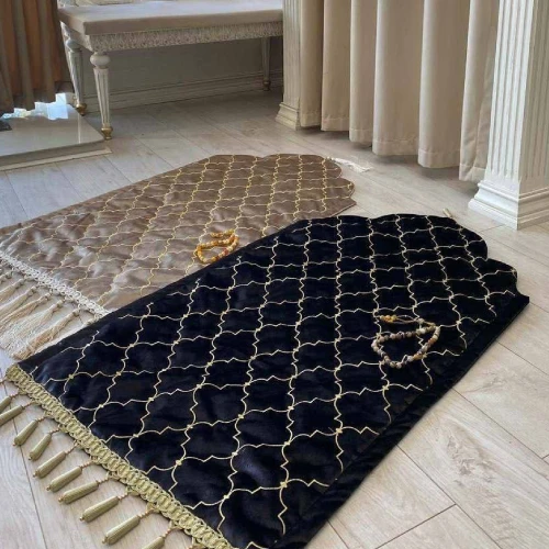 Prayer Mats Dubai designed for daily Islamic worship with long-lasting comfort and stylish finishes.