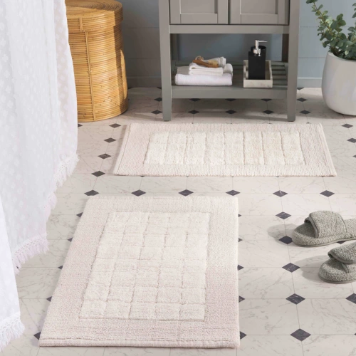 Quick-dry cotton bath mats for residential and commercial bathrooms with soft cushioned feel