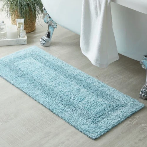 Soft reversible bath runner offering superior water absorption and long-lasting performance